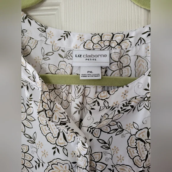 Liz Claiborne Split Crew Neck Short Sleeve Satin Blouse, size PXL - Picture 4 of 4